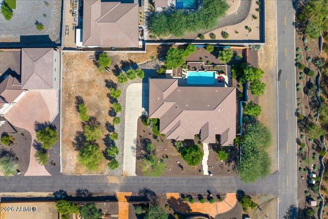 14 W SUMMERSET Drive, Phoenix, AZ 85085