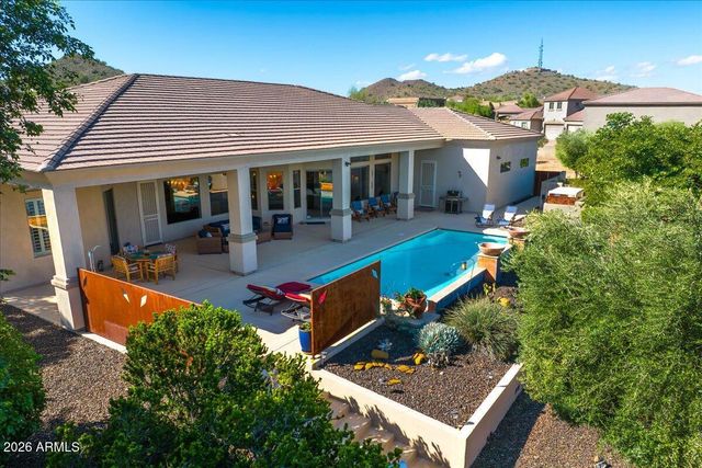 14 W SUMMERSET Drive, Phoenix, AZ 85085