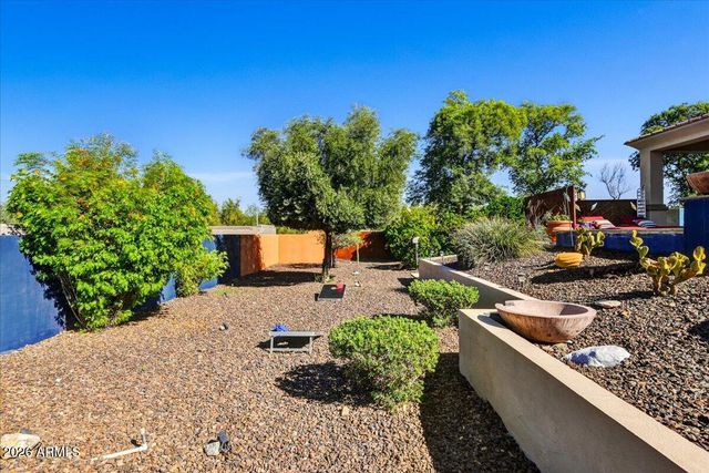 14 W SUMMERSET Drive, Phoenix, AZ 85085