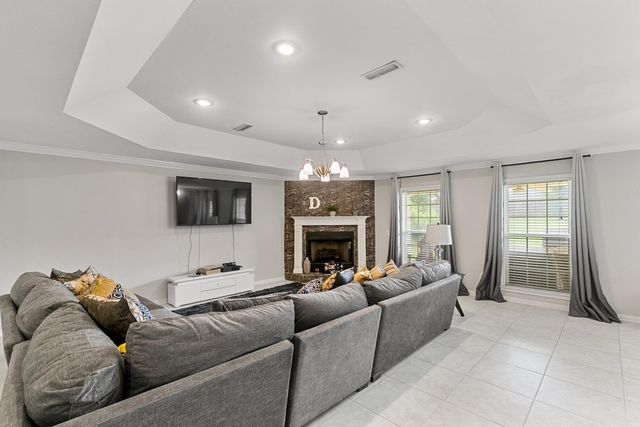 6 Piedmont Place, Enterprise, AL 36330