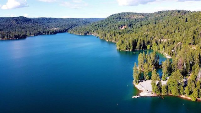 16878 Pasquale Rd, Nevada City, CA 95959