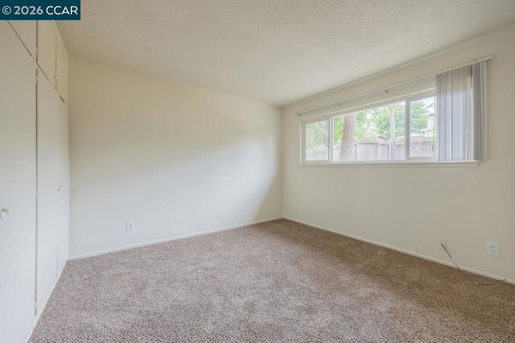 Image 13 of property listing at 6118 Rutland Dr, Carmichael, CA 95608