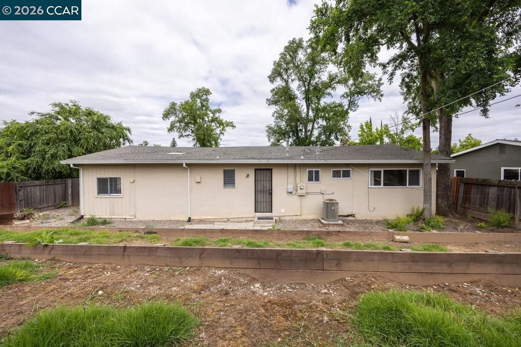 Image 19 of property listing at 6118 Rutland Dr, Carmichael, CA 95608