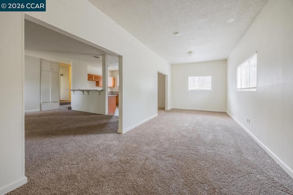 Image 4 of property listing at 6118 Rutland Dr, Carmichael, CA 95608