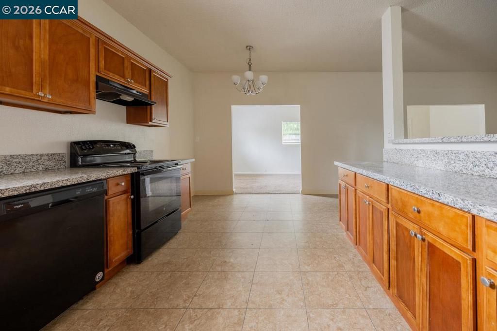Image 6 of property listing at 6118 Rutland Dr, Carmichael, CA 95608