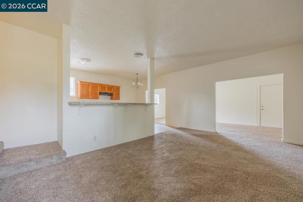 Image 9 of property listing at 6118 Rutland Dr, Carmichael, CA 95608