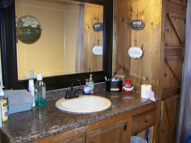 12409 State Route E, West Plains, MO 65775