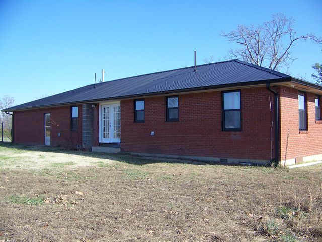 12409 State Route E, West Plains, MO 65775