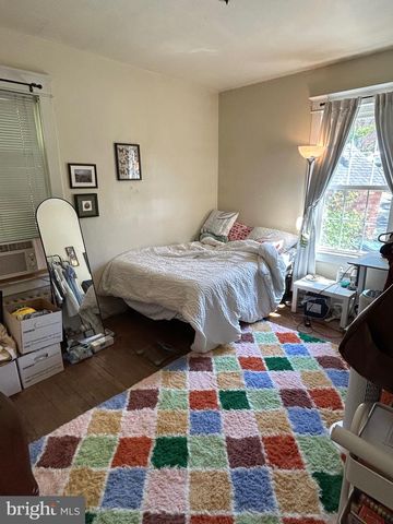 1301 N KIRKWOOD, Arlington, VA 22201
