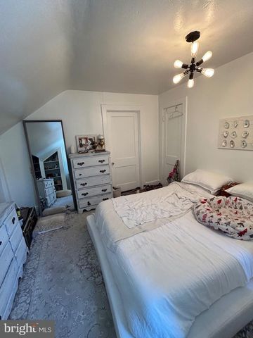 1301 N KIRKWOOD, Arlington, VA 22201