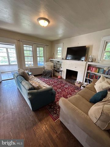 1301 N KIRKWOOD, Arlington, VA 22201