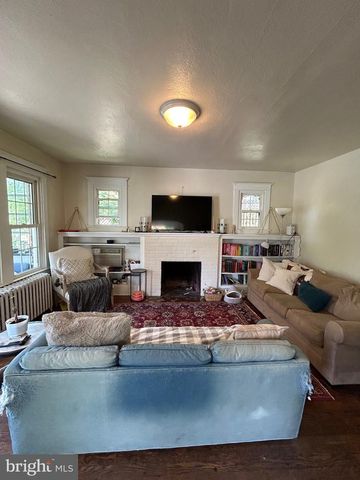 1301 N KIRKWOOD, Arlington, VA 22201