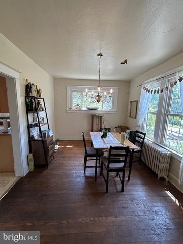 1301 N KIRKWOOD, Arlington, VA 22201