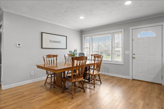 1112 Bridgette St, Paris, TN 38242