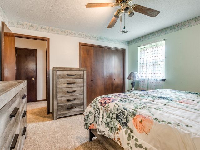 3900 Chetwood Drive, Del City, OK 73115