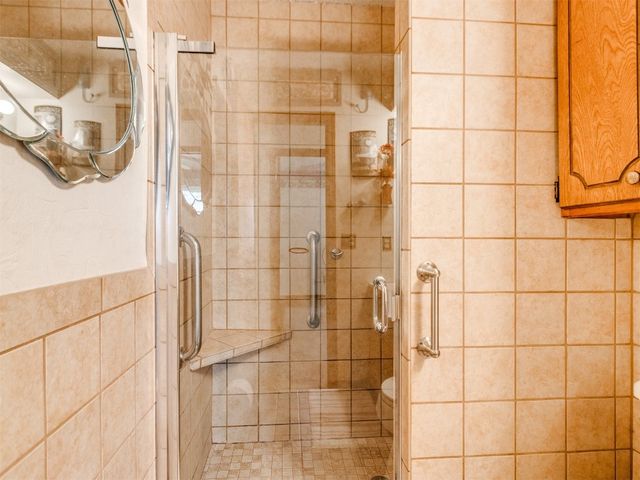 3900 Chetwood Drive, Del City, OK 73115