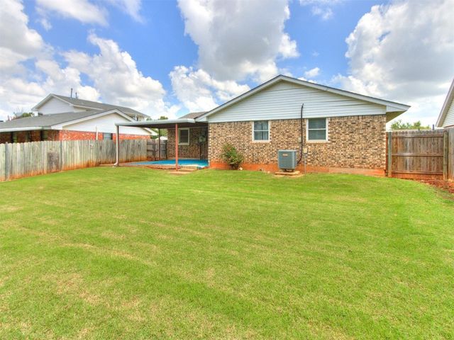 3900 Chetwood Drive, Del City, OK 73115
