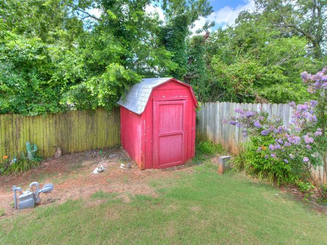 3900 Chetwood Drive, Del City, OK 73115