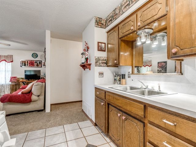 3900 Chetwood Drive, Del City, OK 73115