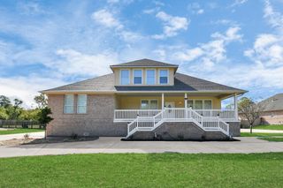 1019 N Country Club Drive, La Porte, TX 77571