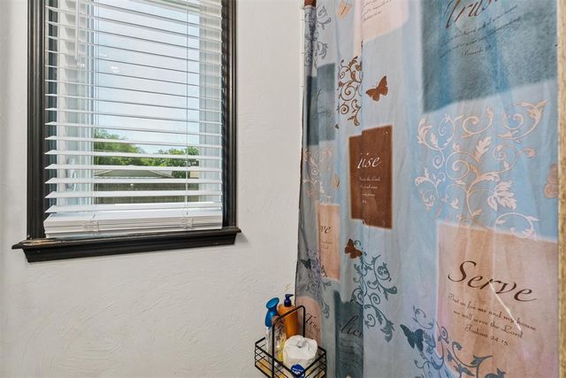 5113 Beacon Hill Road, Oklahoma City, OK 73135