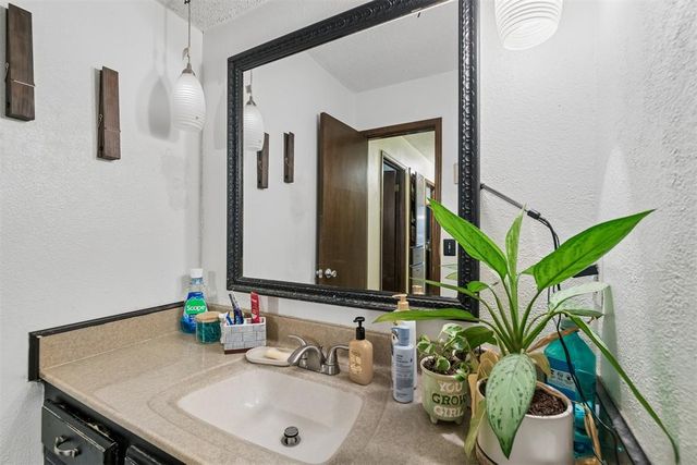5113 Beacon Hill Road, Oklahoma City, OK 73135
