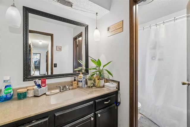 5113 Beacon Hill Road, Oklahoma City, OK 73135
