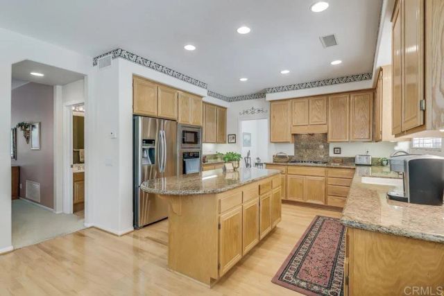 1502 Glasgow Lane, Escondido, CA 92027