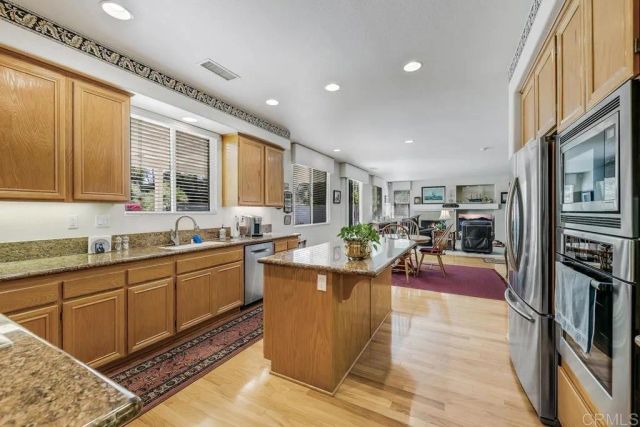 1502 Glasgow Lane, Escondido, CA 92027