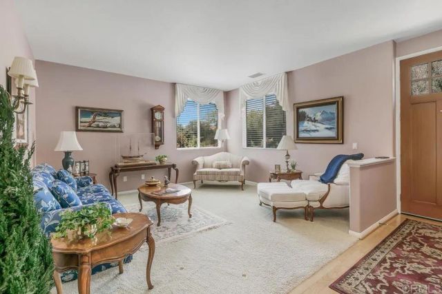 1502 Glasgow Lane, Escondido, CA 92027