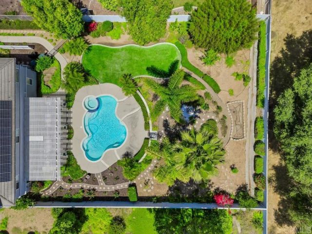1502 Glasgow Lane, Escondido, CA 92027