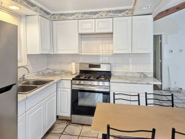 21643 W Cedar Avenue, Lake Villa, IL 60046