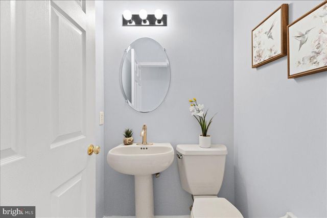 21 CAMBRIDGE CT, Princeton, NJ 08540