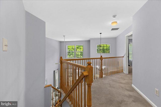 21 CAMBRIDGE CT, Princeton, NJ 08540