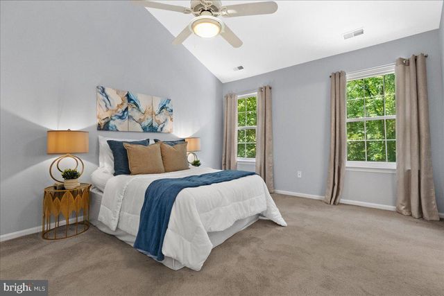 21 CAMBRIDGE CT, Princeton, NJ 08540