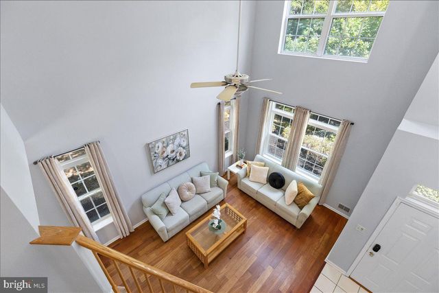 21 CAMBRIDGE CT, Princeton, NJ 08540