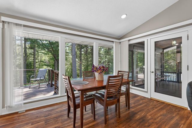 13 Overlook Road, Dellwood, MN 55110