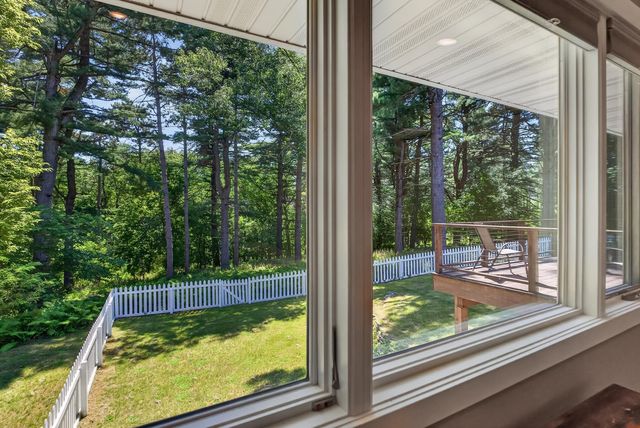 13 Overlook Road, Dellwood, MN 55110