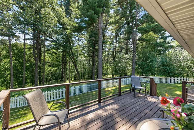 13 Overlook Road, Dellwood, MN 55110