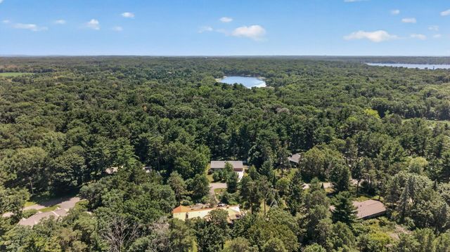 13 Overlook Road, Dellwood, MN 55110