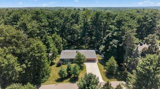 13 Overlook Road, Dellwood, MN 55110