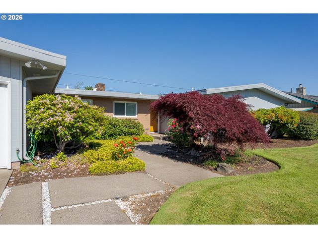 2872 SARAH Ln, Eugene, OR 97408
