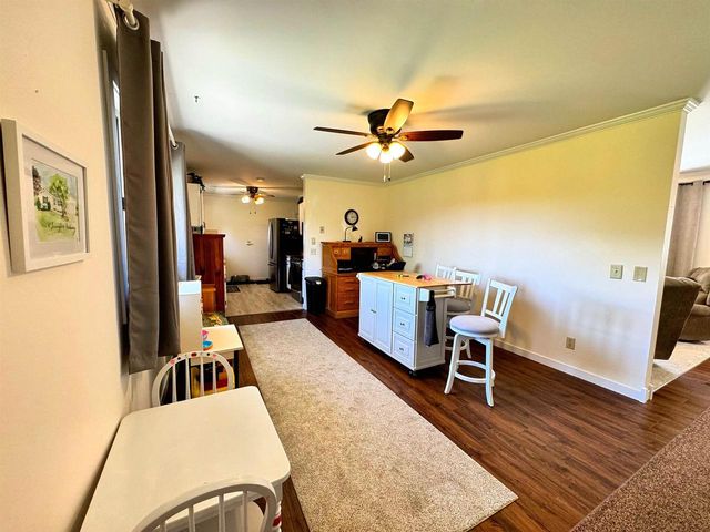416 Lexington Parkway, Deforest, WI 53532
