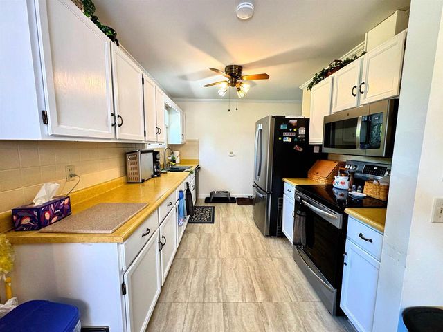 416 Lexington Parkway, Deforest, WI 53532