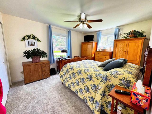 416 Lexington Parkway, Deforest, WI 53532