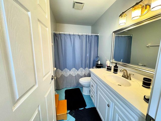 416 Lexington Parkway, Deforest, WI 53532