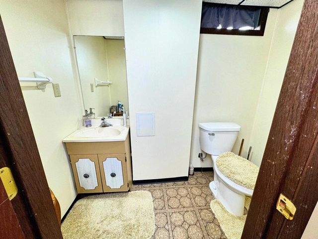 416 Lexington Parkway, Deforest, WI 53532