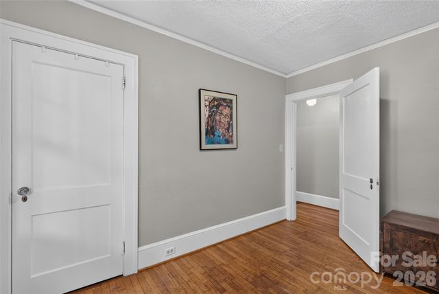 70 Saint Dunstans Circle, Asheville, NC 28803