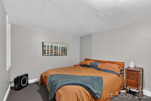 70 Saint Dunstans Circle, Asheville, NC 28803