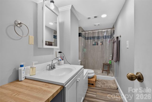 70 Saint Dunstans Circle, Asheville, NC 28803